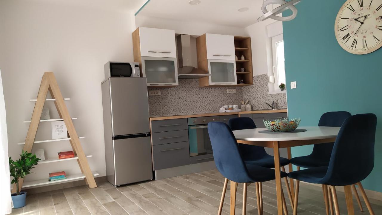 Urban Apartment Vukic Trogir Buitenkant foto